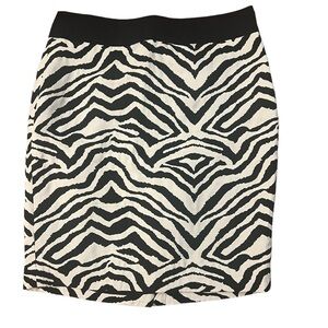 Limited Skirt Size 8 Zebra print NWT